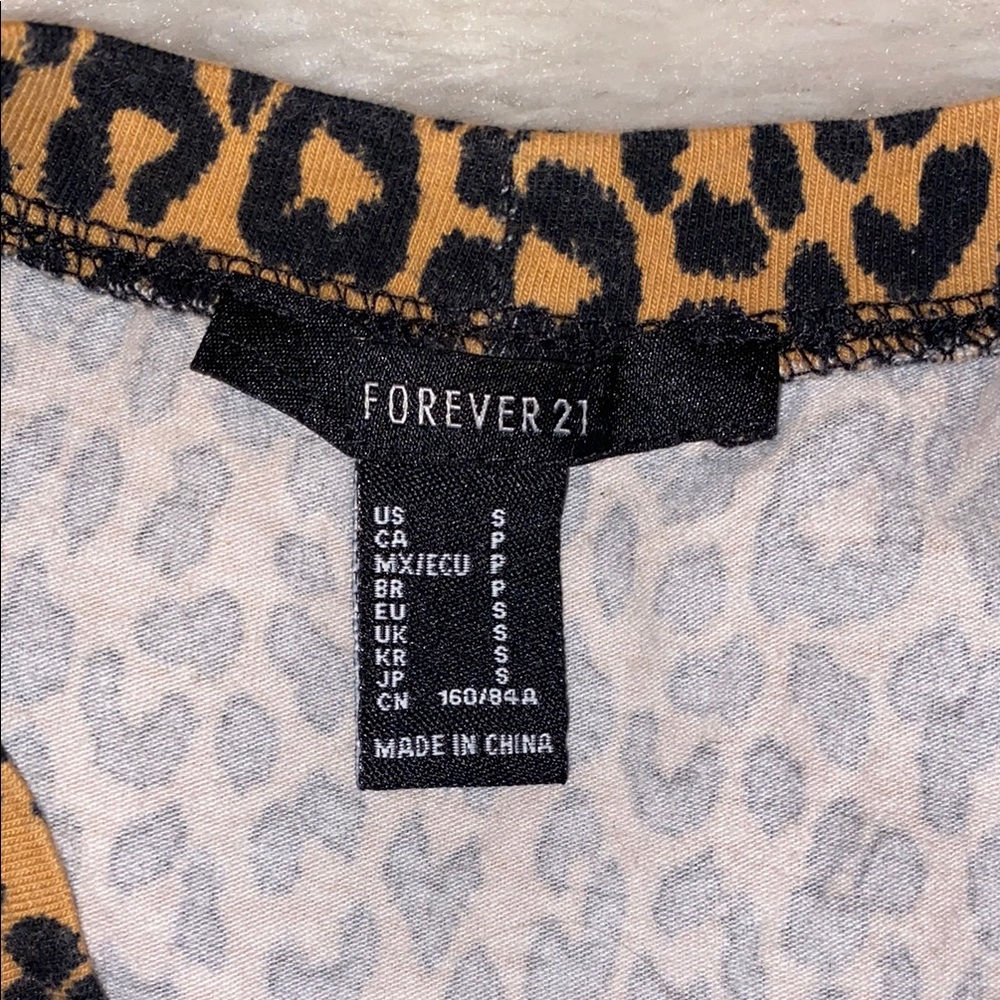 Forever 21 Leopard Print Crop Top - Picture 6 of 6